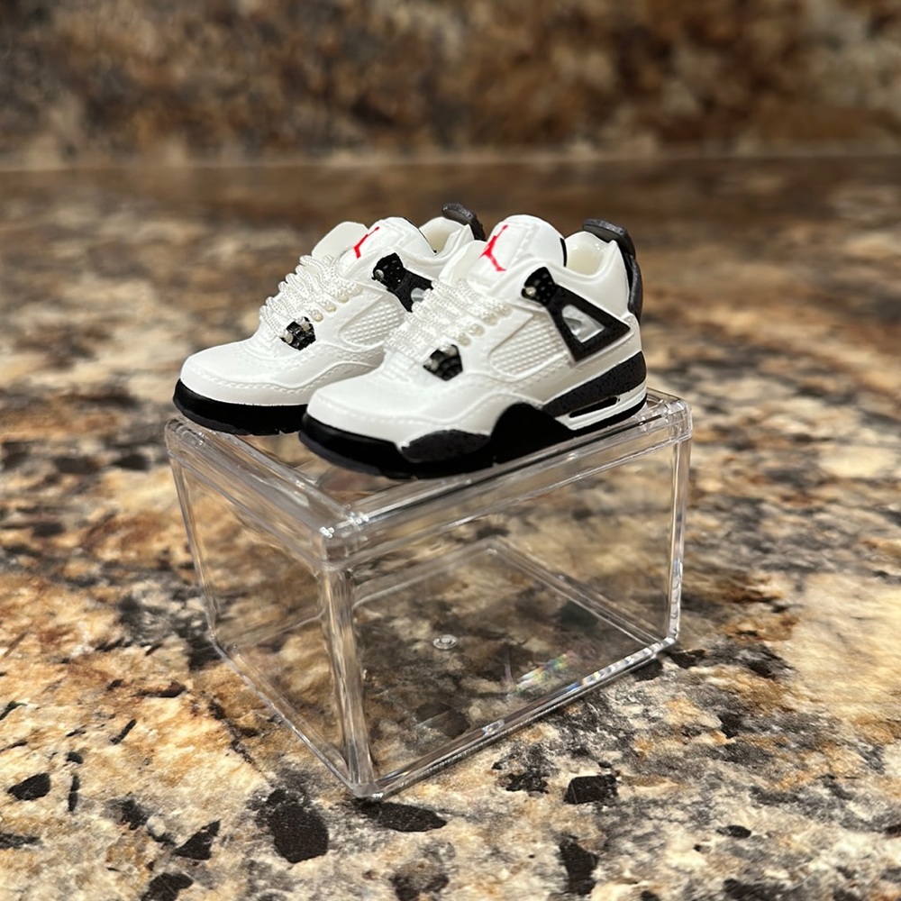 🏀 Pair of 3D Jordan Minisneakers 🏀